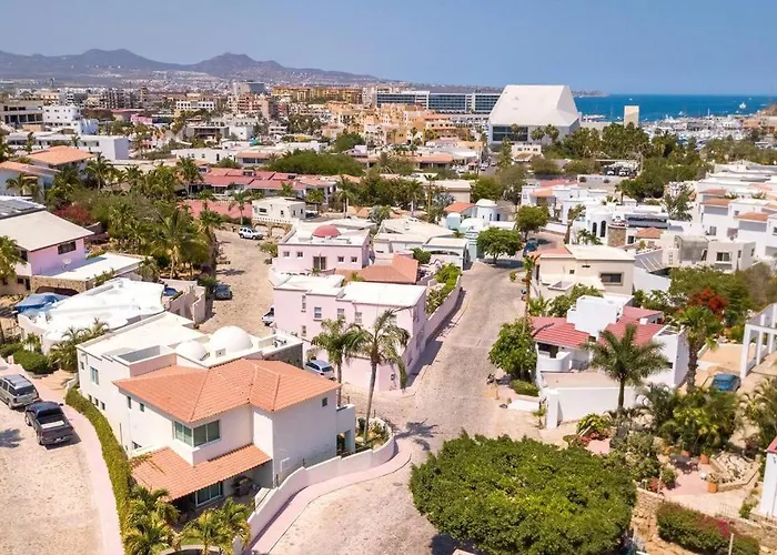 Villa Cola De Ballena In Exclusive El Pedregal At Cabo's Downtown